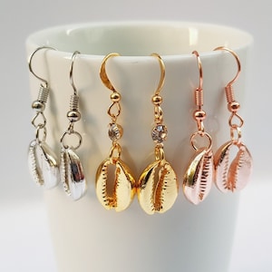 Gold Shell Earrings, Rose gold Drop Shell Earrings, Seashell Earrings, Summer, Beach Earrings, Cowrie Shell Jewelry, Silver cowrie earring