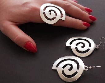 Boho Silver Spiral Jewelry Set: Adjustable Ring & Earrings
