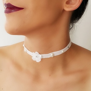 White slim choker White choker  Thin white choker Flower  bridal choker Bridal jewelry Mesh collar choker Bridal Jewelry Gift for bestfriend