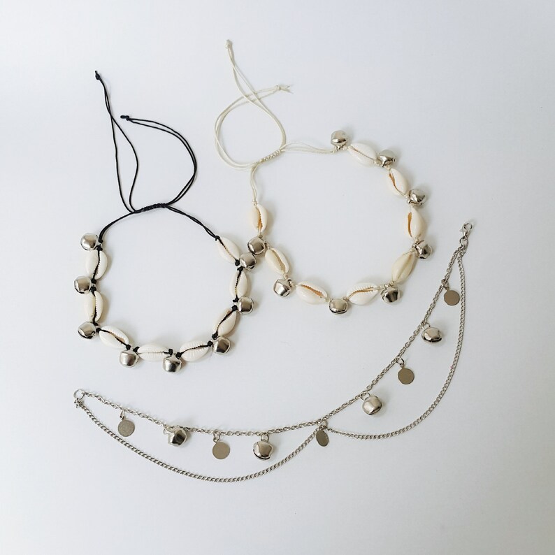 Bell aklet Seashell bell anklet Cowrie anklet Boho anklet Summer anklet Indian anklet bell Shell Cowrie Friendship anklet Macrame anklet