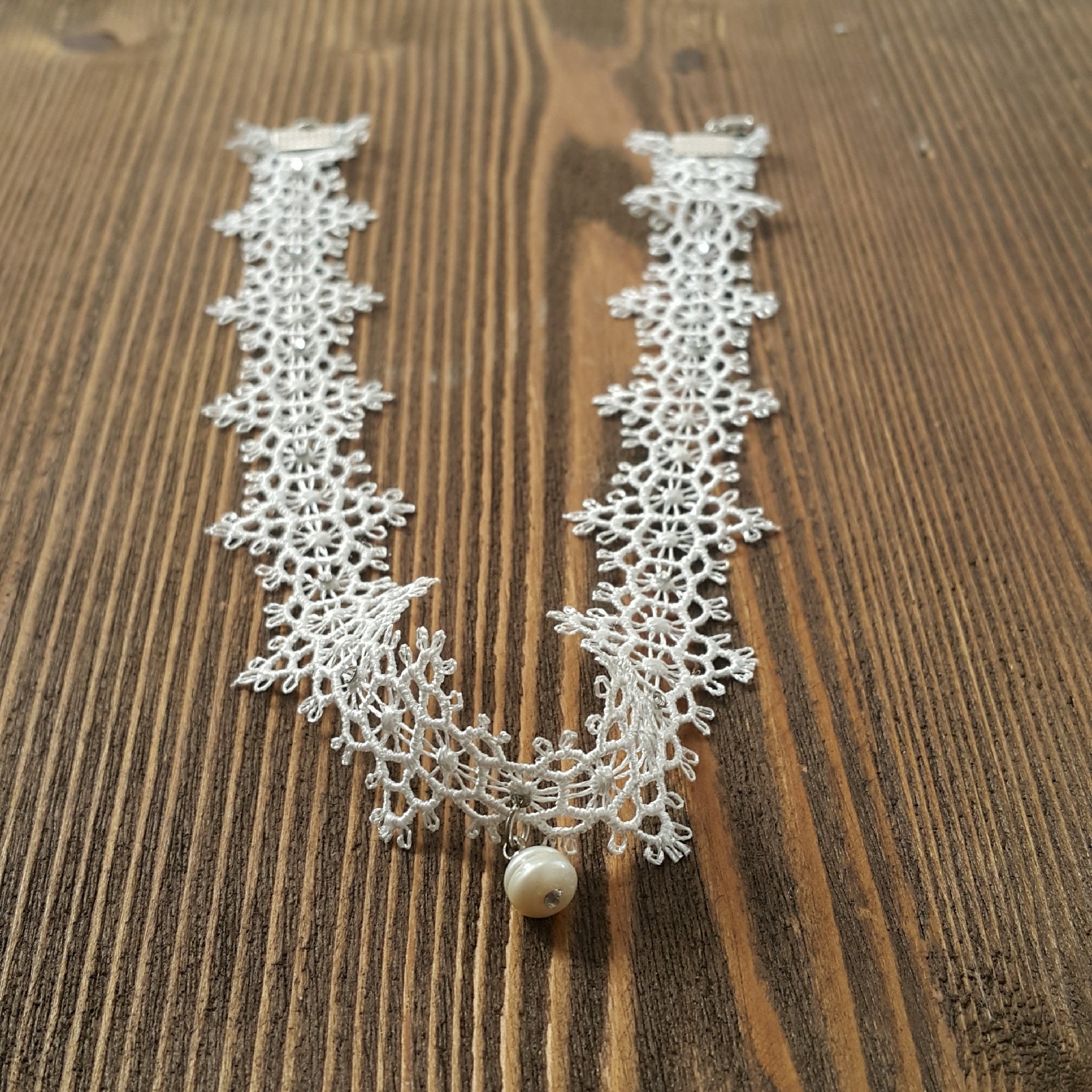 Collier Ras De Cou Dentelle Avec Prêles Blanche - Neuf Sans Emballage, Chic Et Agréable