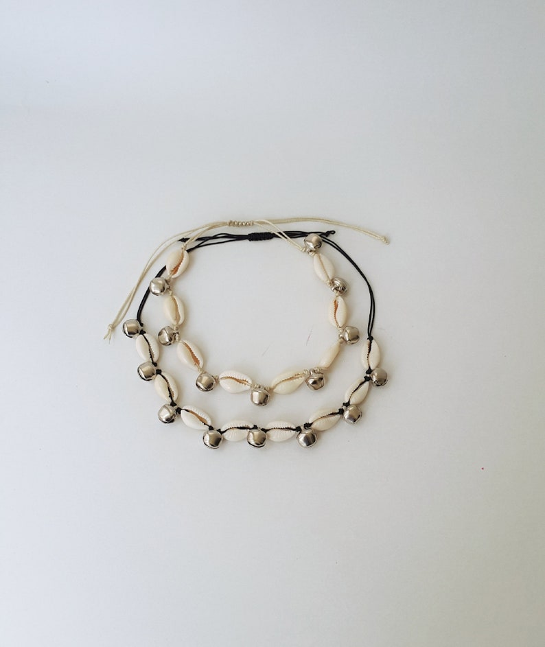 Bell aklet Seashell bell anklet Cowrie anklet Boho anklet Summer anklet Indian anklet bell Shell Cowrie Friendship anklet Macrame anklet