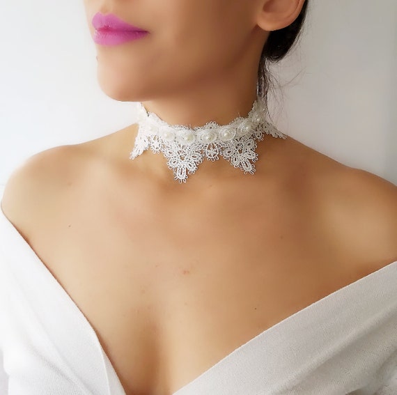 Thick lace hotsell choker
