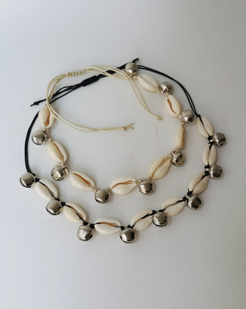 Bell aklet Seashell bell anklet Cowrie anklet Boho anklet Summer anklet Indian anklet bell Shell Cowrie Friendship anklet Macrame anklet