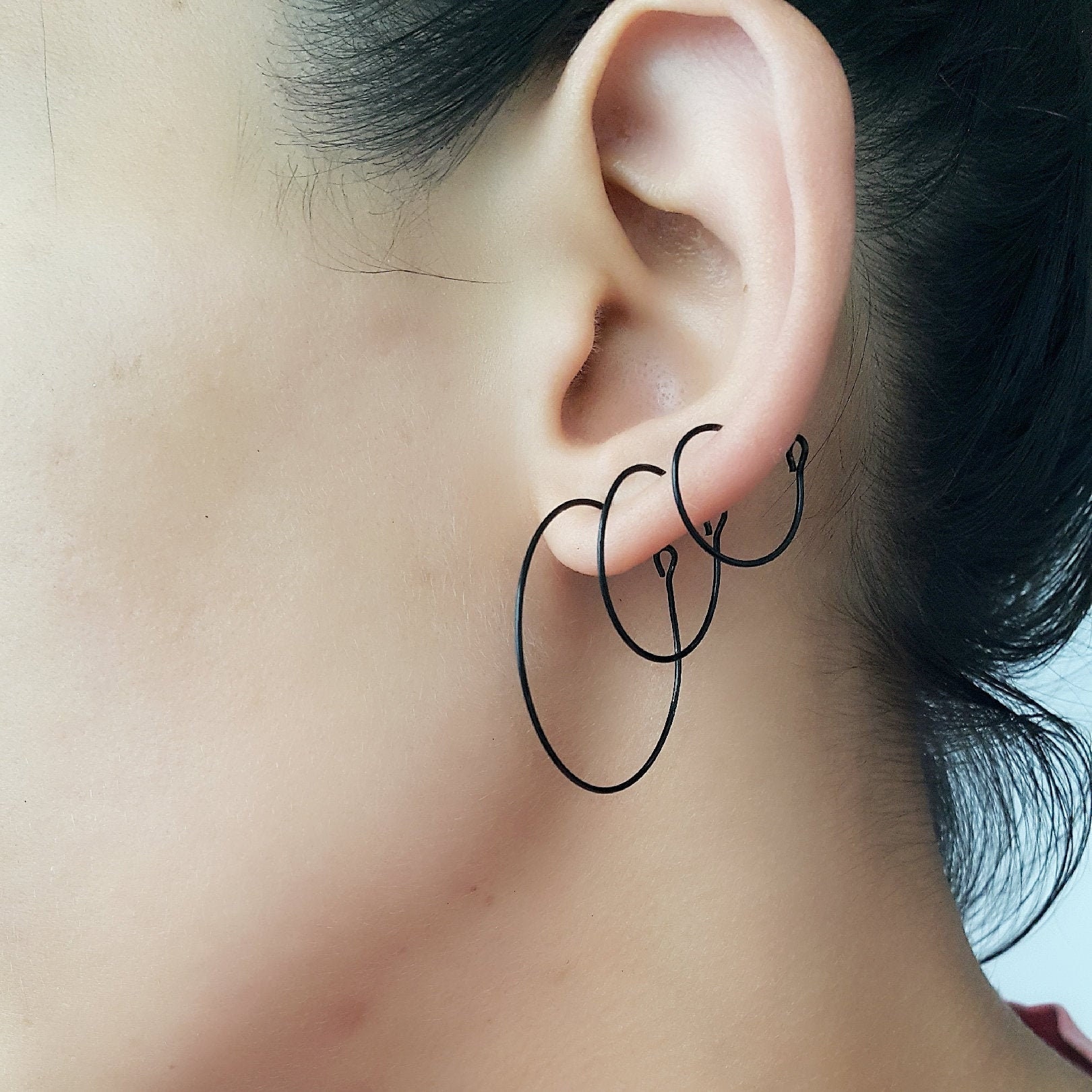 Earlobe earrings deals