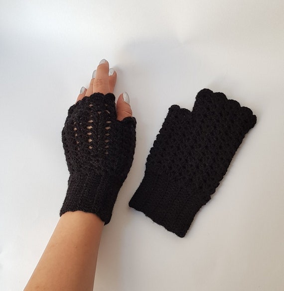 Black Wool Fingerless Gloves