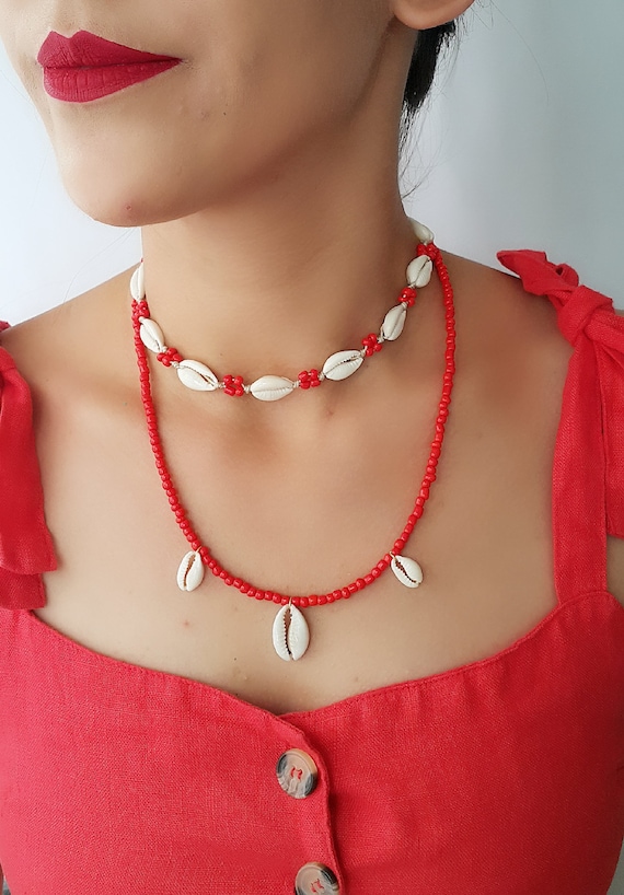 Small cowrie shell best sale choker