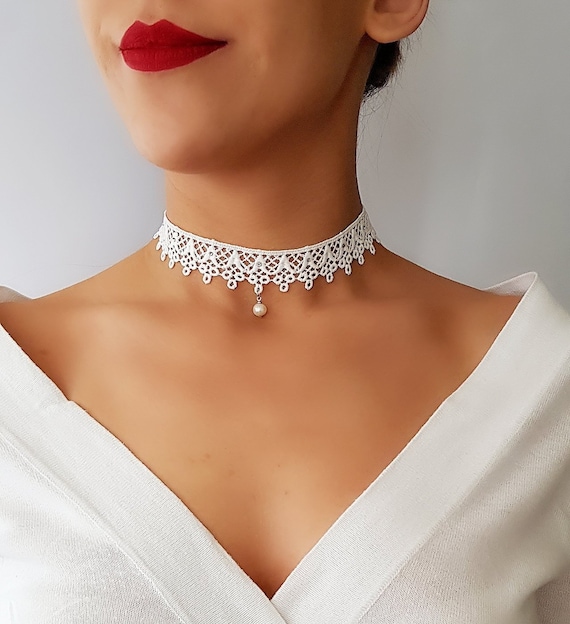 white choker necklace