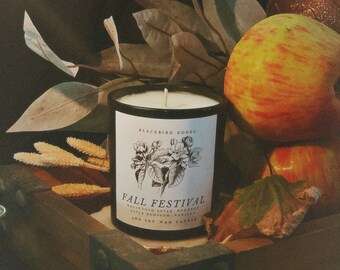 Fall Festival | Macintosh apple autumn  13oz soy candle