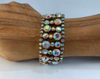 Stunning bracelet-Vintage Austrian crystals  magnificent stones áurea Borealis colors on Cooper frame -bracelet measuring 7’’ long