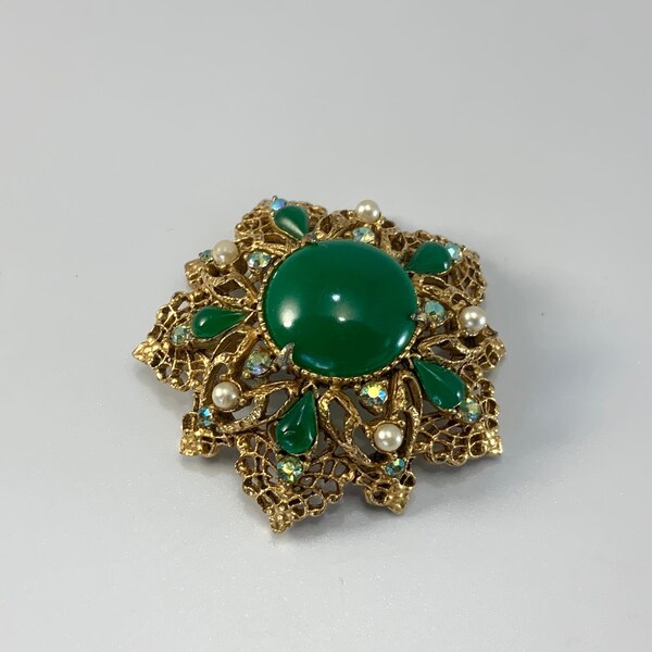 Vintage Florenza brooch *Mad in italy* Circa 1980’s. See video to appreciate details and condition.