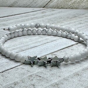 Howlite Bracelet with Hematite Stars: Memory Wire Beaded Bracelet