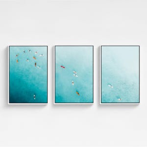 Inramad canvastavla Blågrön Ocean Surf Triptyk: Set med 3 väggkonsttryck med kustmotiv
