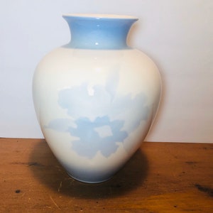 Dolbi Cashier Italian Ceramic Vase, Cattleya Orchid Design, Hand Painted Vintage Vase