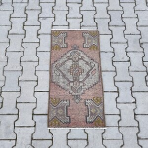 Small Vintage Oushak Rug: Hand-Knotted Turkish Wool Door Mat (1.6x3.2 ft)