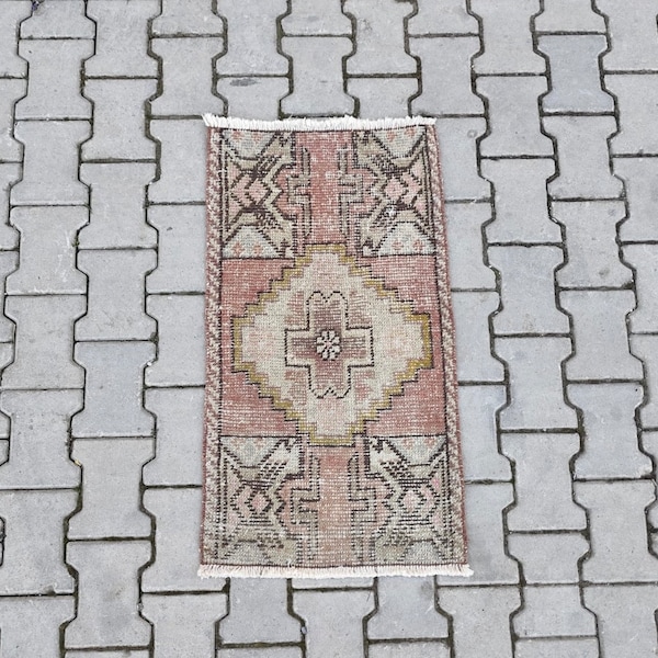 Small Oushak Rug, Mini Turkish Vintage Rug, Anatolia, Wool, Bohemian, Antique, Hand-Made, Door Mat, FREE SHIPPING, Size 1.5x3 ft (45x91cm)