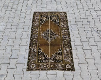 Vintage Oushak Rug 3x5: Hand-Knotted Wool Anatolian Rug
