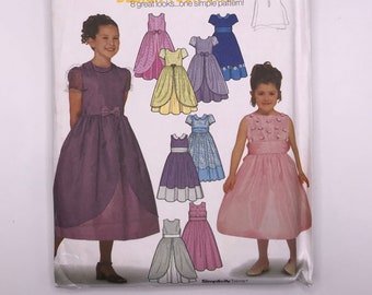 Simplicity Girls Party Dress, Flower Girl Dress, Fancy Dress Sizes 7-14, #9795 Sewing Pattern, One Pattern-8 looks.  UNCUT