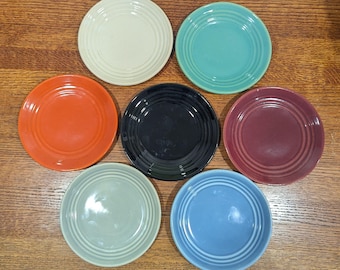 Platos para pan de 6" de Bauer Pottery