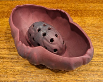 Cuenco de tulipanes y rana de flores de cerámica Van Briggle