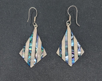 Pendientes colgantes de plata con incrustaciones