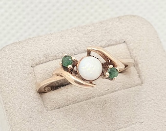 Vintage 9ct Gold Emerald & Opal Ring Solid 9k 375 Estate Fine 1981 Hallmark Genuine Real Gemstones Jewelry Jewellery Womans Retro