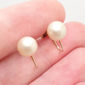 Old Vintage 9ct 375 Gold Simulated Pearl Earrings Solid Yellow 9k 9 Carat Screw Back 1950s Womens Ladies Jewelry Jewellery Bead Retro Faux
