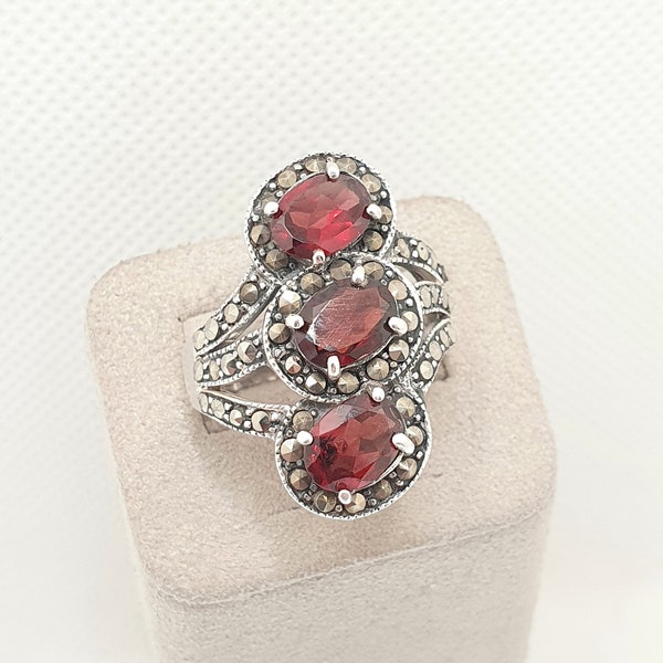 Vintage Sterling Silver Garnet Ring Marcasite Trilogy Twist Oval Cut Heavy Big Large Sparkly Solid 925 Red Womens Retro Jewelry Jewellery
