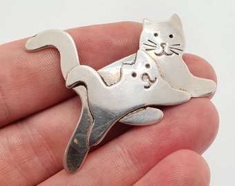 West Coast Jewelry Sterling Silver Antiqued Sleeping Cat Pin West Coast Jewelry Sterling Silver Antiqued Sleeping Cat Pin