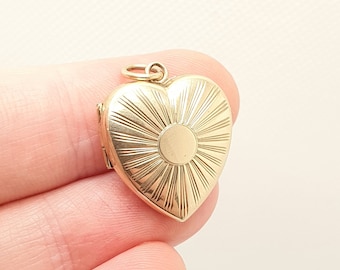 Old Vintage 9ct Gold Heart Locket Sunburst Pattern All Solid 9k 375 Pendant 1957 Hallmark Sun Burst Fine Estate Necklace Jewelry Jewellery