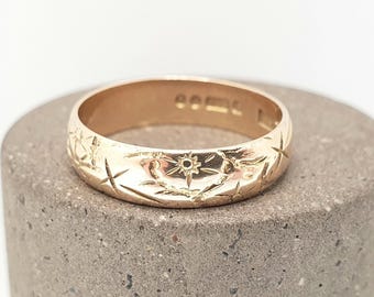 Vintage 9ct Gold Star Sun Pattern Band Ring 1971 Hallmarked Stacking Ring Solid 9k 375