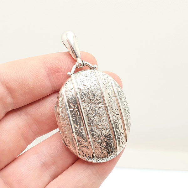 Antique Victorian Sterling Silver Locket 1883 Hallmark Hand Engraved Large Big Necklace Pendant Picture Photo Vintage Jewellery Jewelry