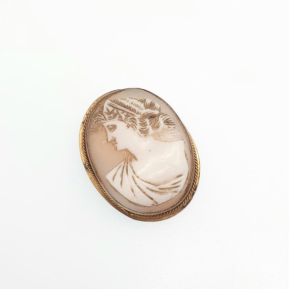 Antique Victorian Cameo Brooch Gold Gilt Plate Bo… - image 2