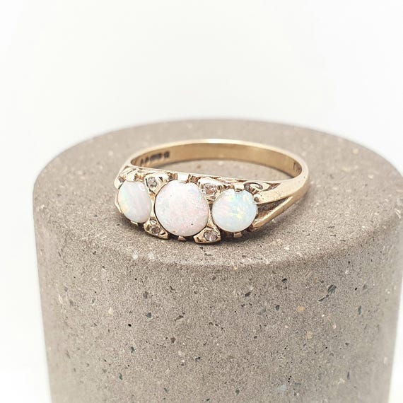 Vintage 9ct Gold Opal Diamond Ring Trilogy Solid 9k 9kt 375 1975 White Opals Hallmarked Retro Womens Jewelry Jewellery