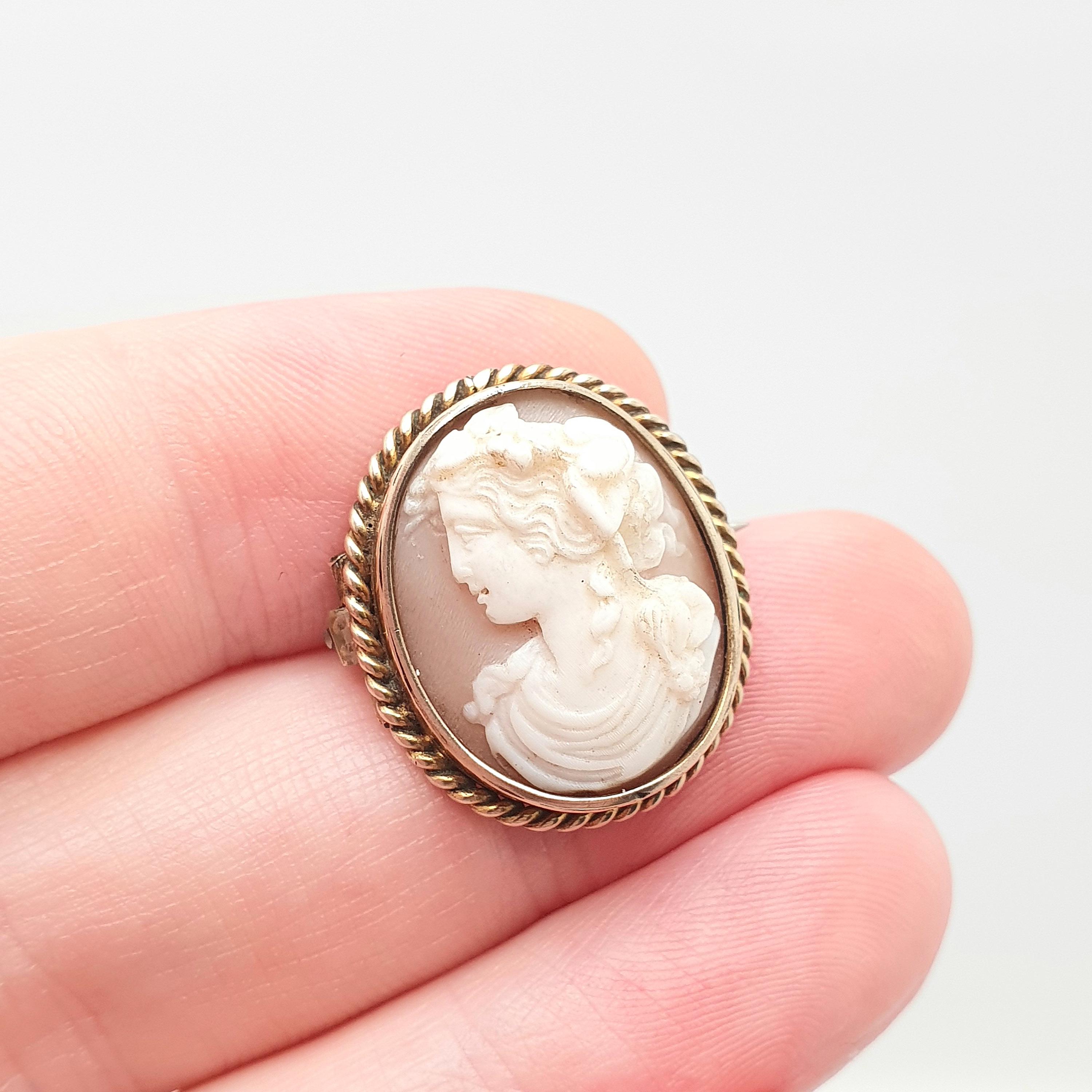 PETITE BROCHE ANCIENNE 