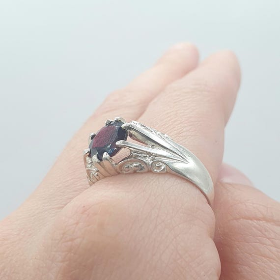 Vintage Solid Silver Garnet Gypsy Ring Solitaire … - image 5