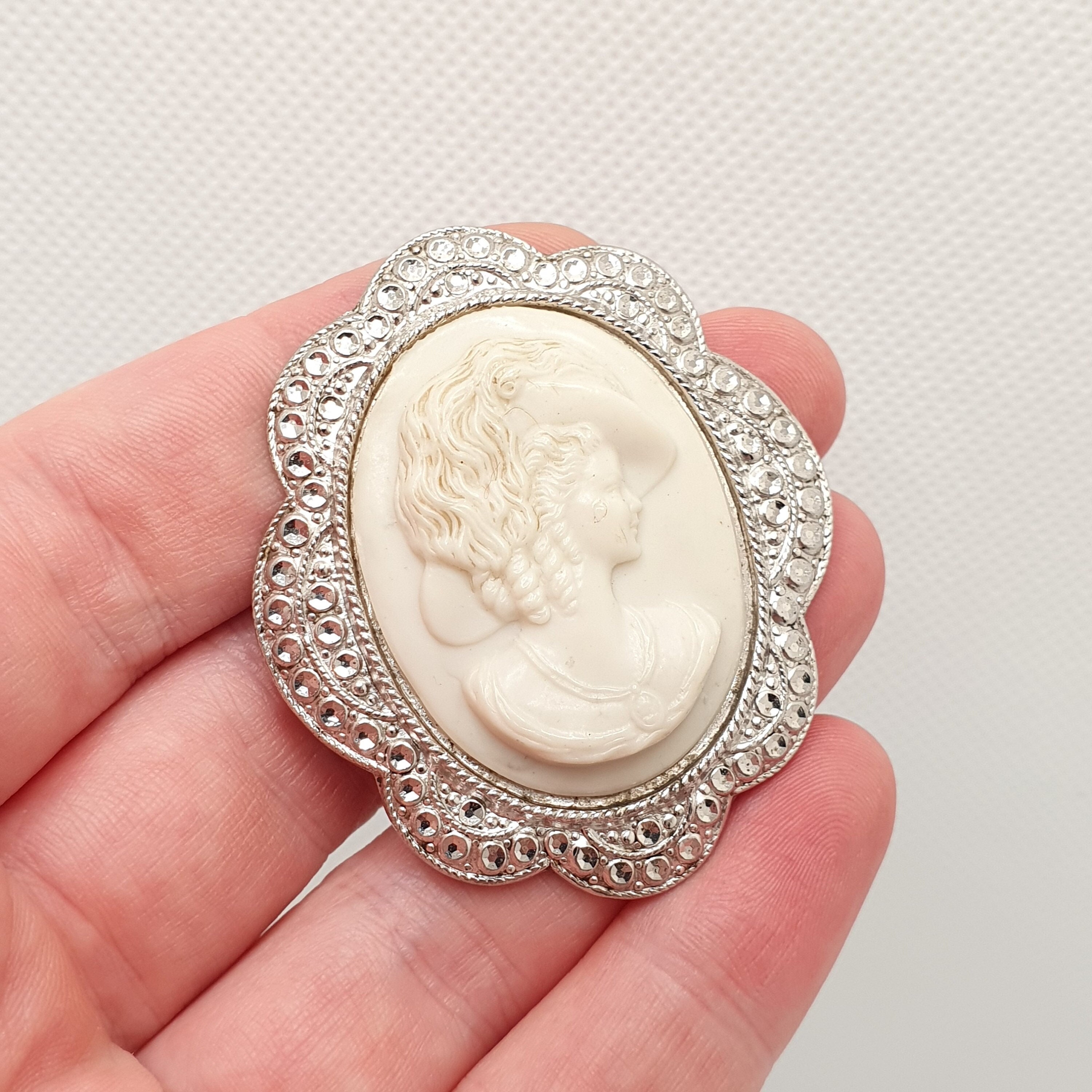 Vintage CHARLES HORNER Sterling Silver Cameo Brooch Pin Genuine