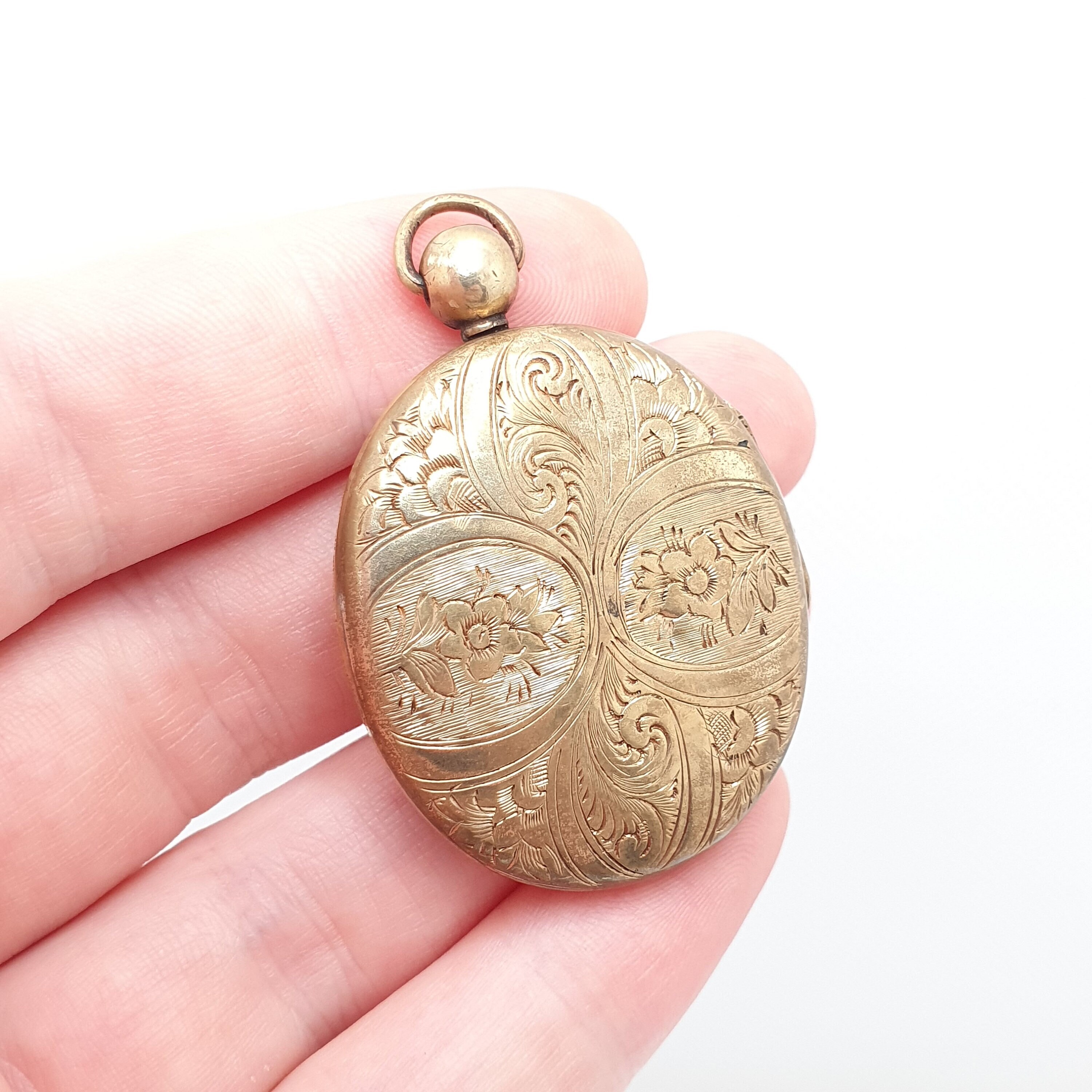 Large gold locket deals