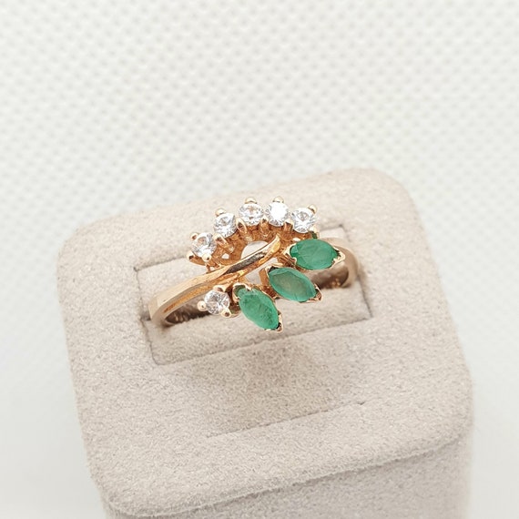 Vintage 14k Gold Emerald Cluster Ring White Spine… - image 1