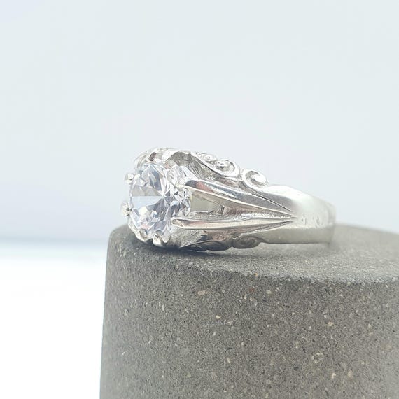 Vintage Solid Silver CZ Gypsy Ring Solitaire Roun… - image 5