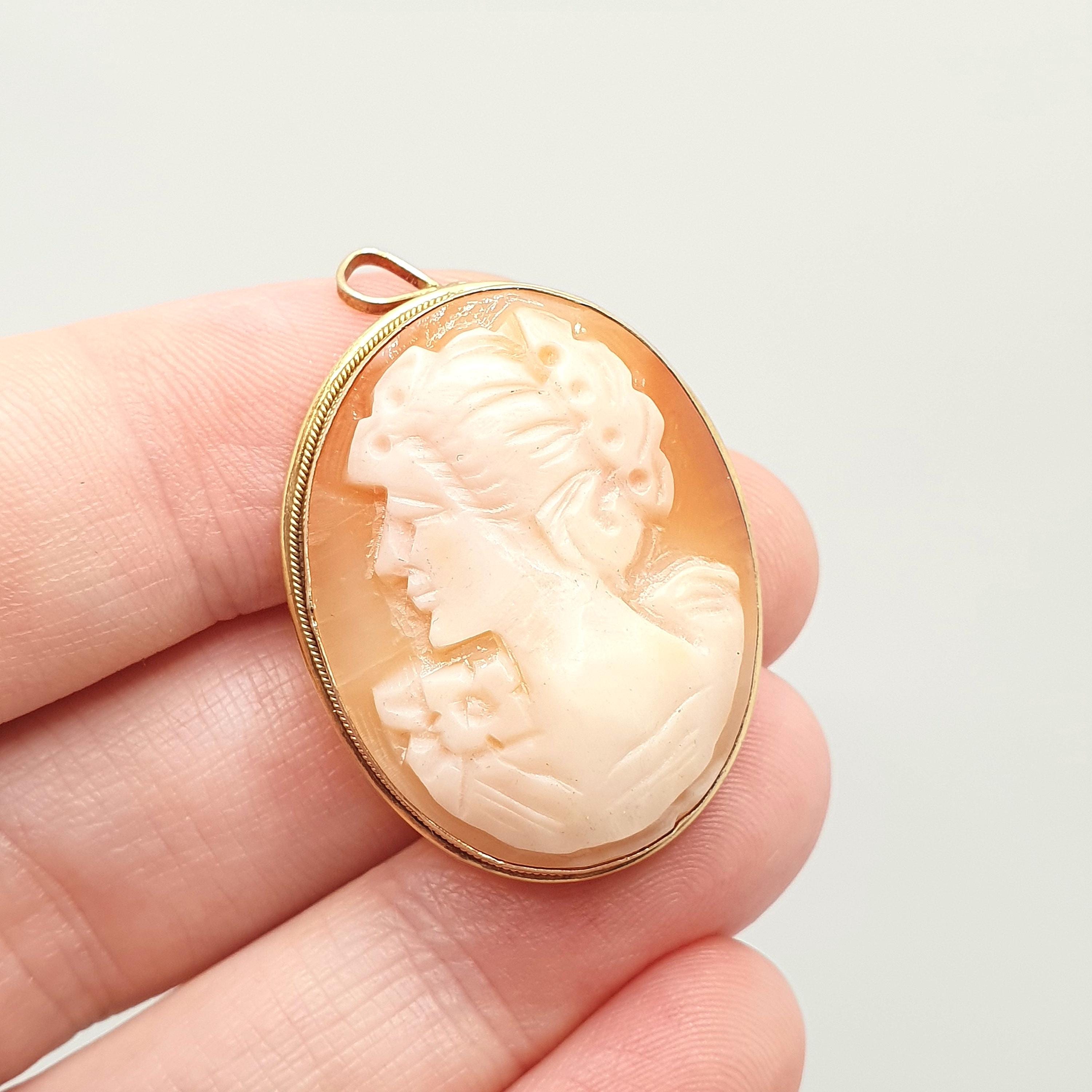 9金GENUINE ITALIAN HAND CARVED CAMEO Genuine Italian Cameo