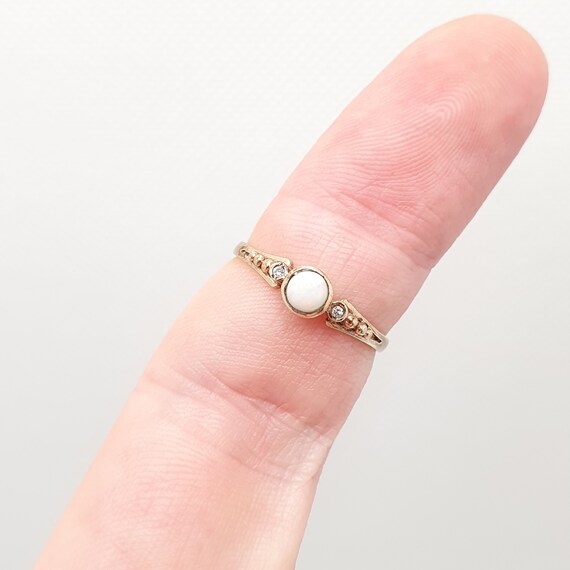 Vintage 9ct Gold Opal Diamond Ring Solid 9k 9kt 3… - image 3