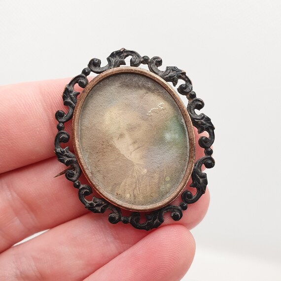Antique Victorian Photo Picture Brooch Pin Gothic Got… Gem