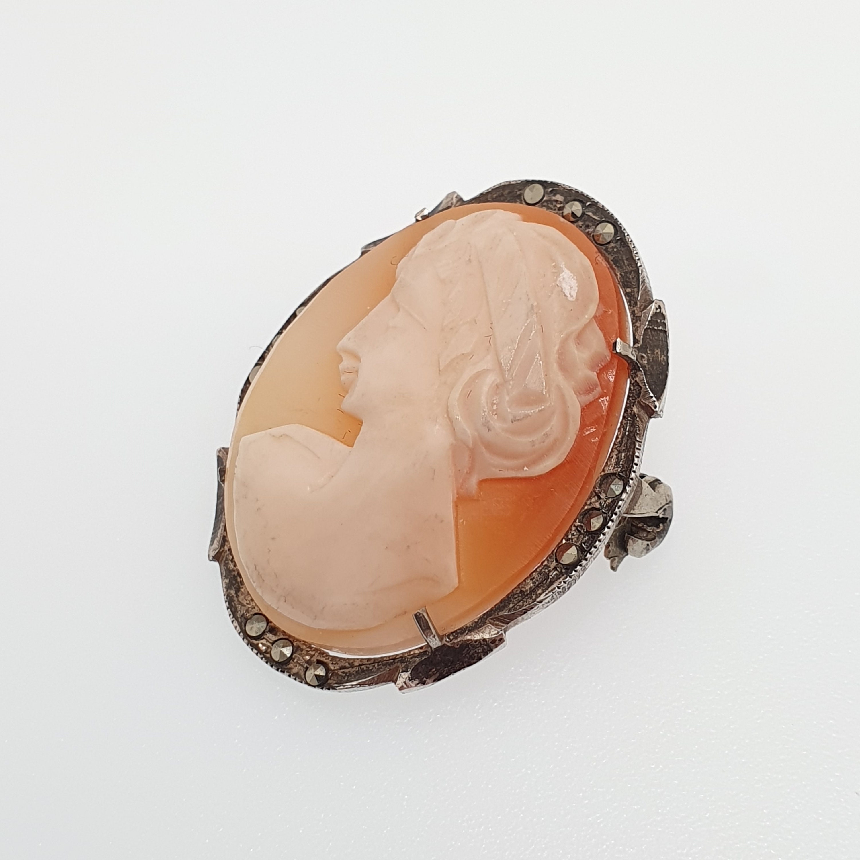 Broche Ancienne En Argent Massif Avec Camée En écume - Antiquité - État Correct (petit éclat)
