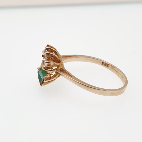 Vintage 14k Gold Emerald Cluster Ring White Spine… - image 5