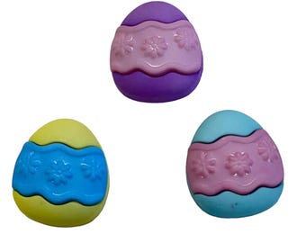 Buttons Galore Bulk Buy Craft & Sewing Buttons - 3D Easter Egg