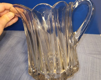 Hi there Clear Heisey Style Pitcher Starburst Tankard Scalloped edges Colonial Pattern