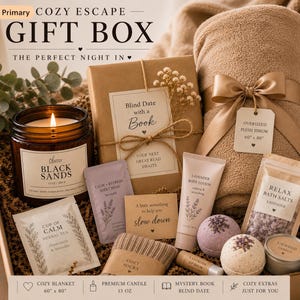 Peut inclure: Coffret cadeau avec bougie, livre, couverture, produits de bain et plus encore. La bo&icirc;te comprend une couverture de 152 cm x 203 cm, une bougie de 369 g et un livre myst&egrave;re. Con&ccedil;u pour une soir&eacute;e de d&eacute;tente.