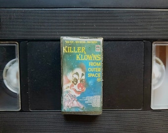 KILLER KLOWNS from OUTERSPACE (1988)
