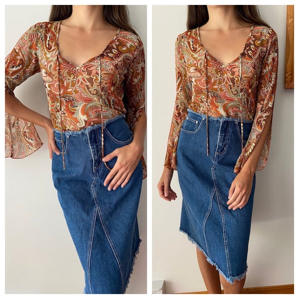 Y2K Semi Sheer Bell Sleeve Top (M/L)